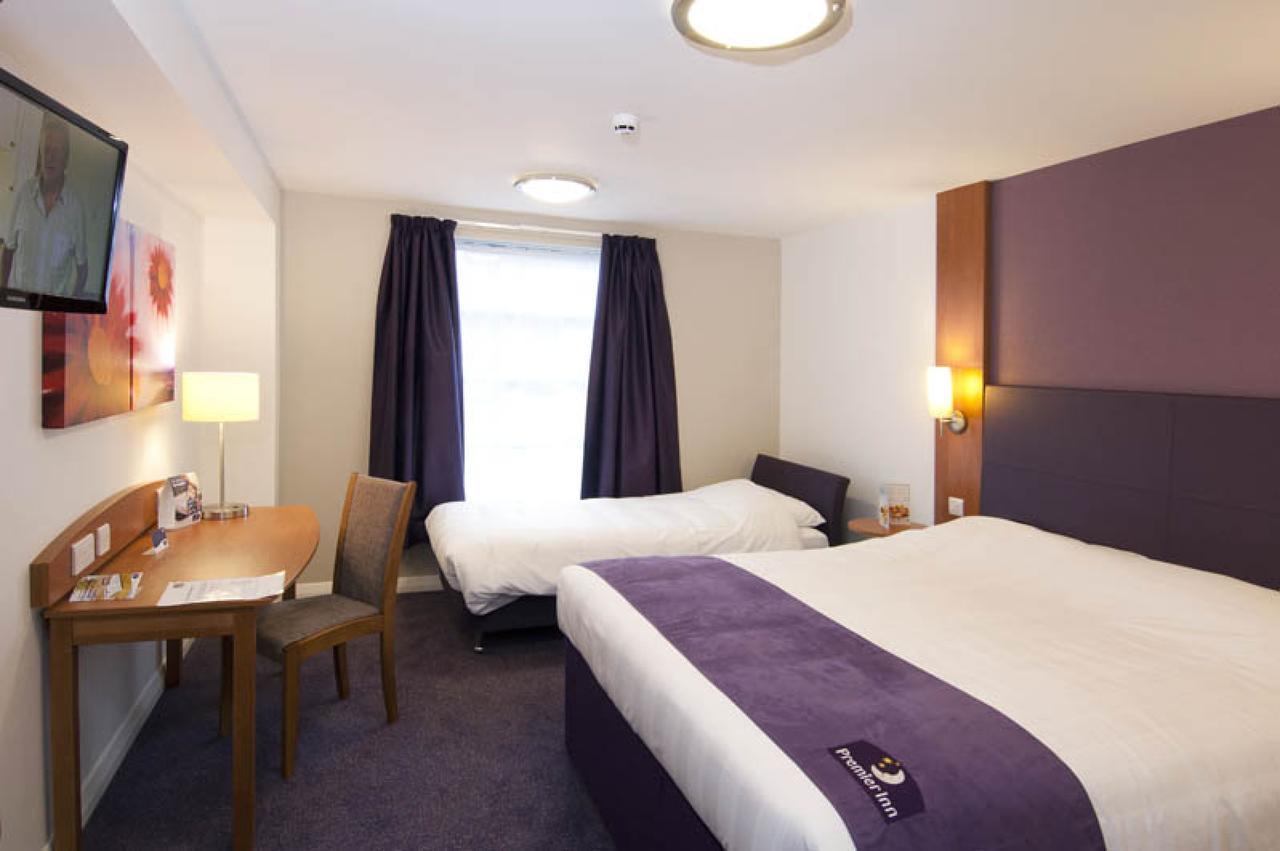 Premier Inn London إيلفورد الغرفة الصورة