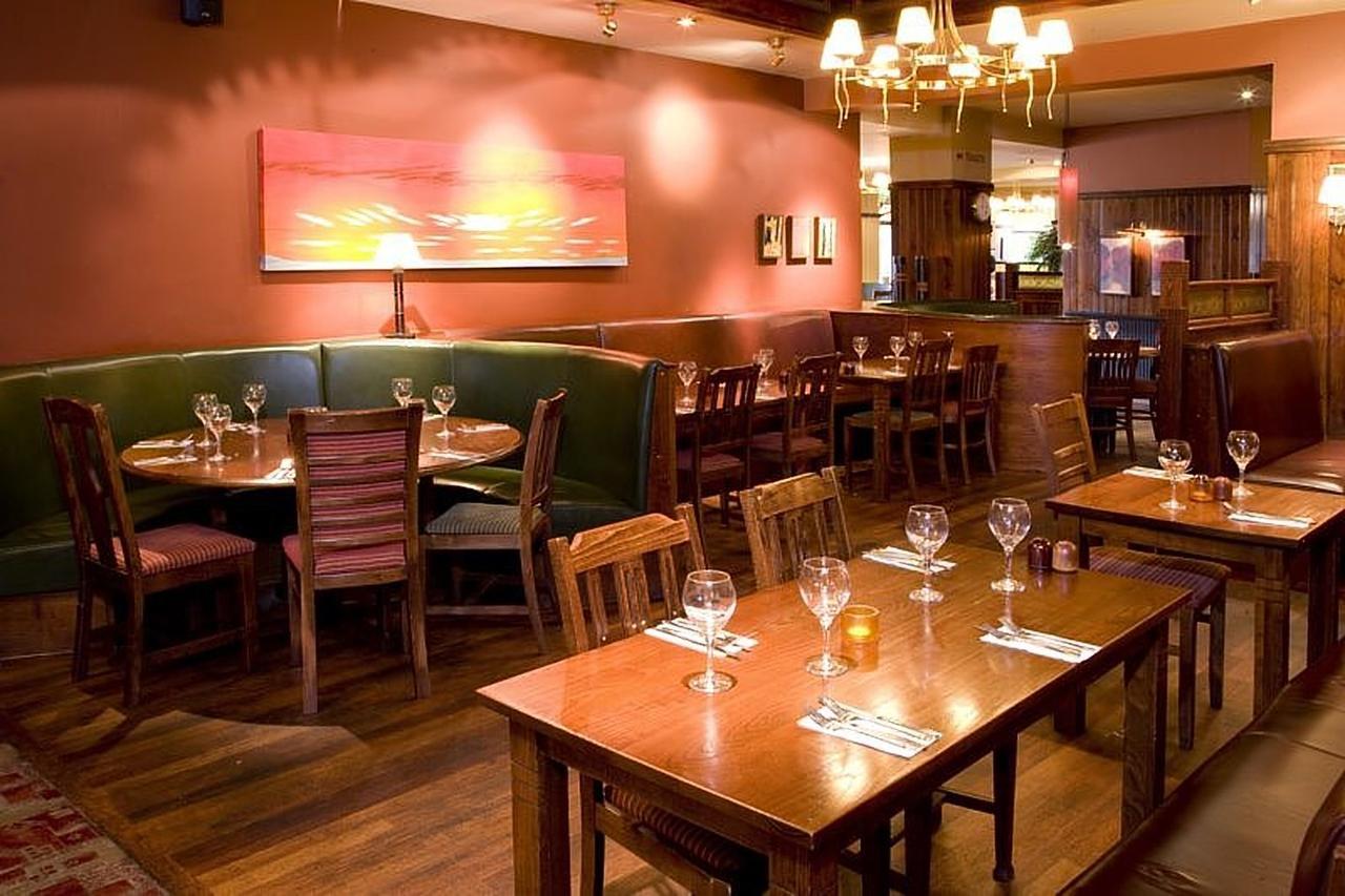 Premier Inn London إيلفورد المظهر الخارجي الصورة